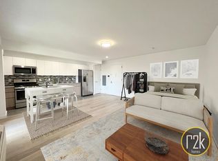 28-16 21st St UNIT 502, Astoria, NY 11102