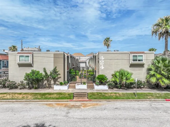424 15th St APT 113, Galveston, TX 77550