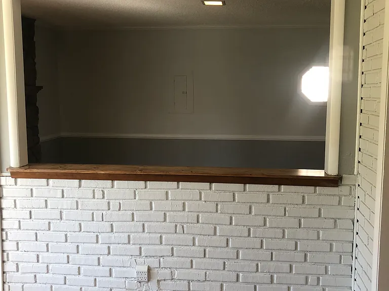 Bar area between living room & den