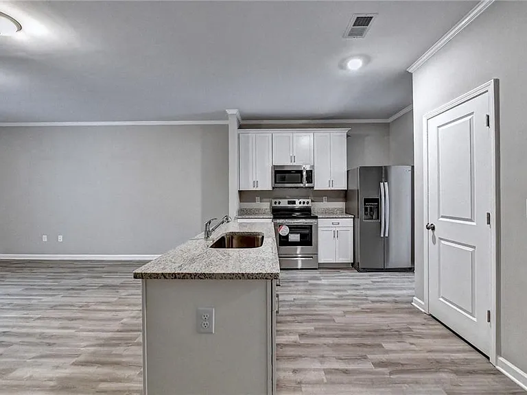 2776 Laurel Ridge Cir — Photo 15