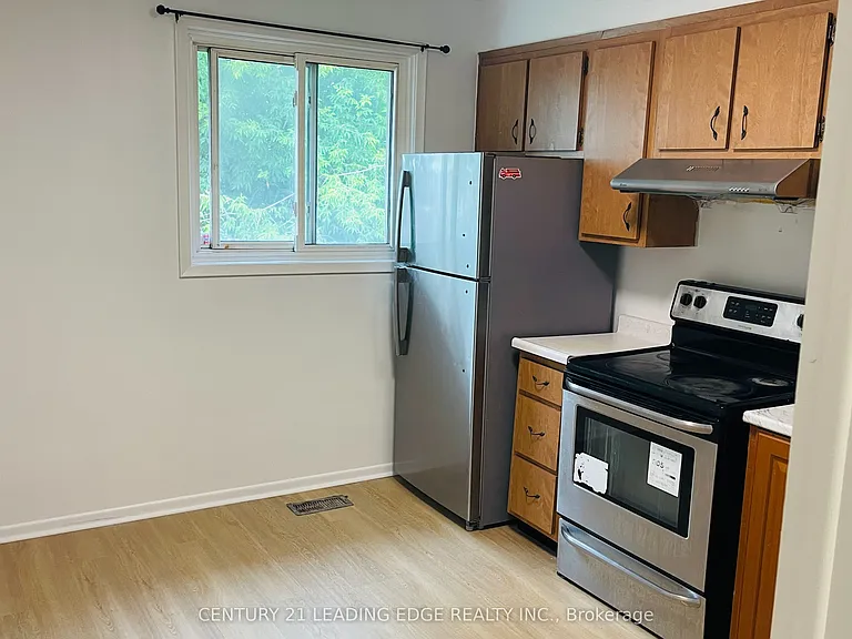 56 Jeavons Ave #2 — Photo 11