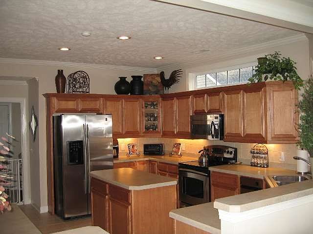 2nd image of 105 Keswick Ct