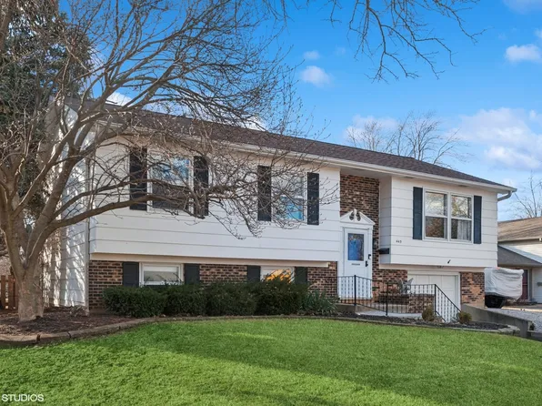 445 Red Bridge Rd, Lake Zurich, IL 60047