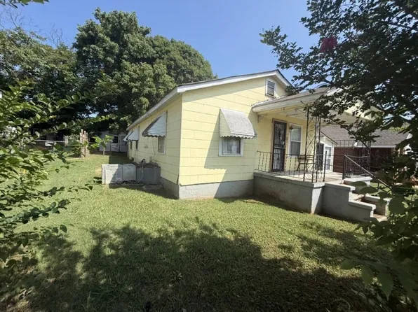 1007 SW 14th Ave, Sheffield, AL 35660