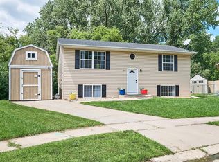 931 W Village Cir SE, Rochester, MN 55904