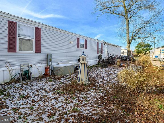 3rd image of 26213 Skip Jack Ln