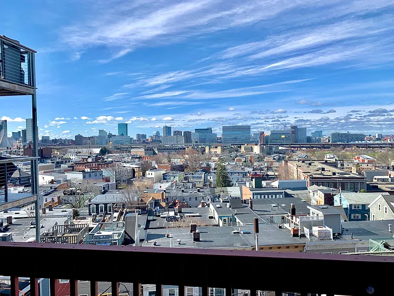 286 Bunker Hill St #3 — Photo 1