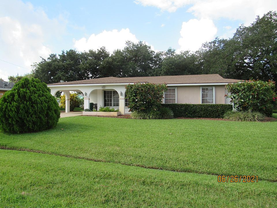 1st image of 1162 SE Maxwell Ln