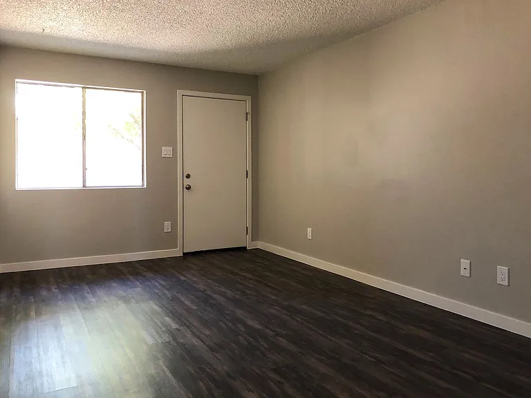 7309 E Belleview St — Photo 4