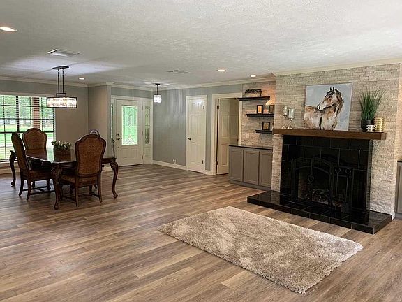 4th image of 4 Wild Oak Cir
