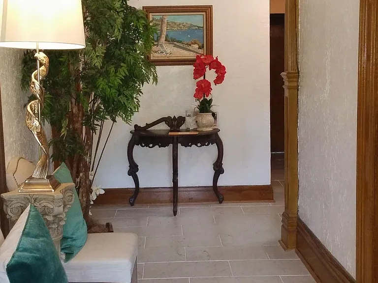 342 S Pacific Ave #4 — Photo 1