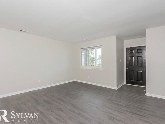 3rd image of 3858 Augustine Cir