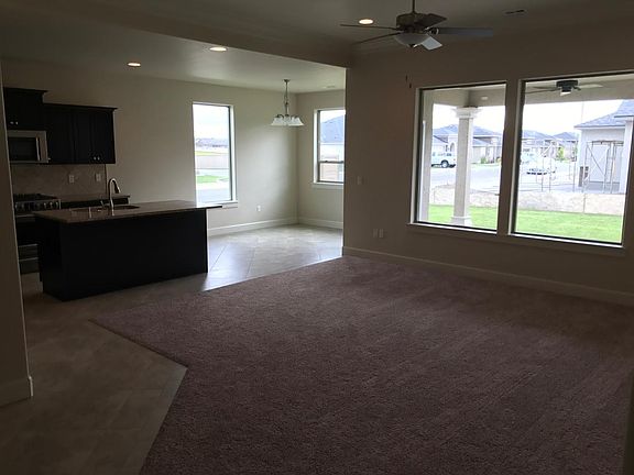 Great Room to Dining