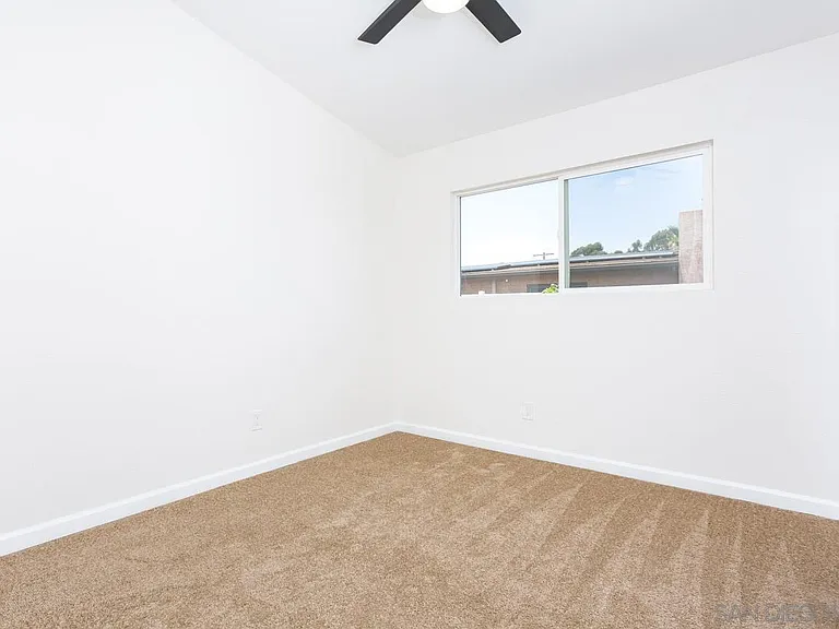 534 Jeffree St — Photo 15