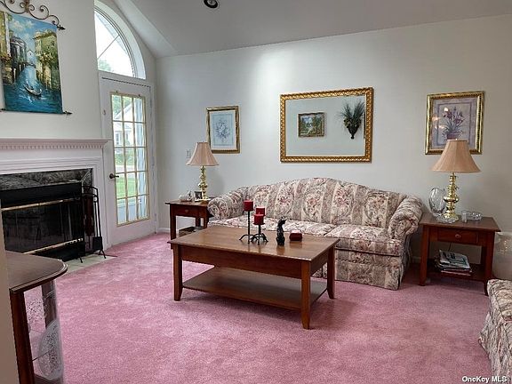 3rd image of 17 Windmill Gate Dr #17