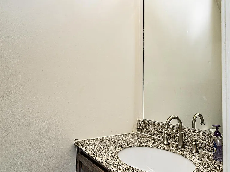 8606 Rocky Gap Ct — Photo 20