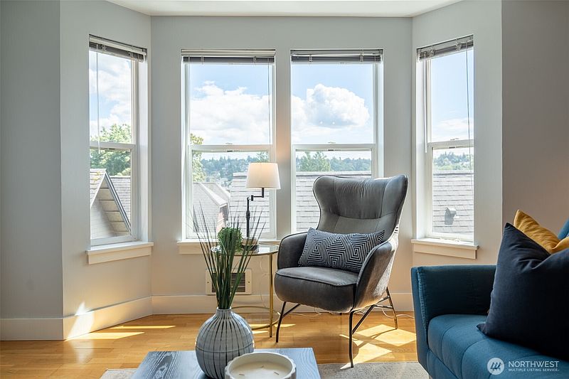 3rd image of 209 N 39th Street #304