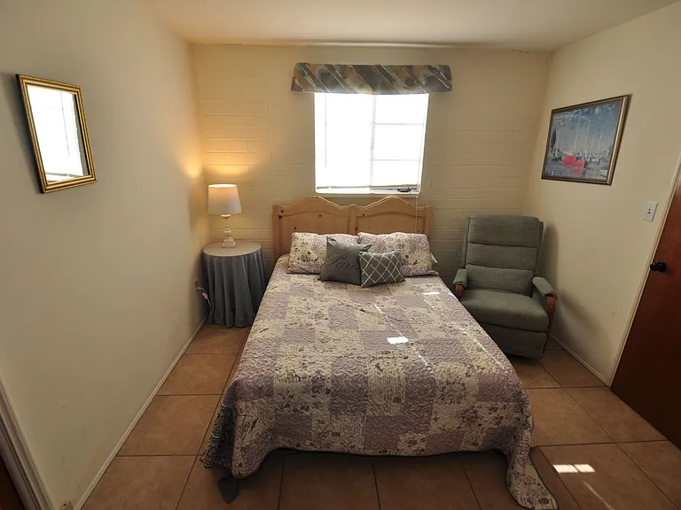 BEDROOM_11152022