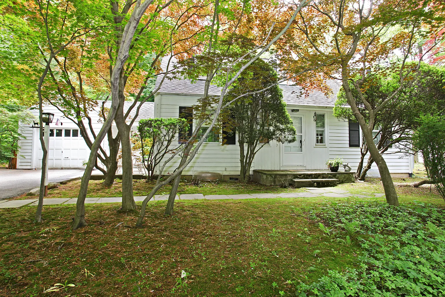 106 River Rd photo 1