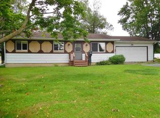 711 2nd Ave E, Cresco, IA 52136