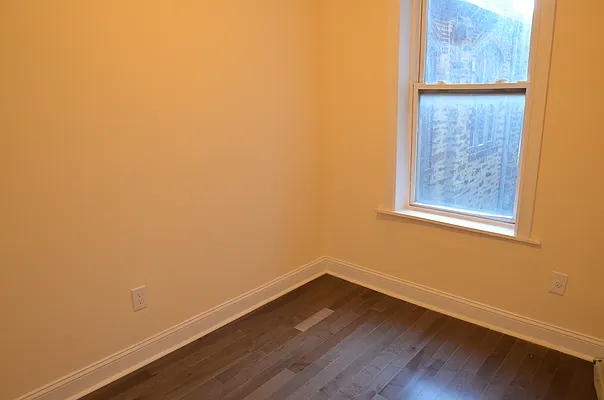 Rented by CITY SKYLINE REALTY INC | media 4