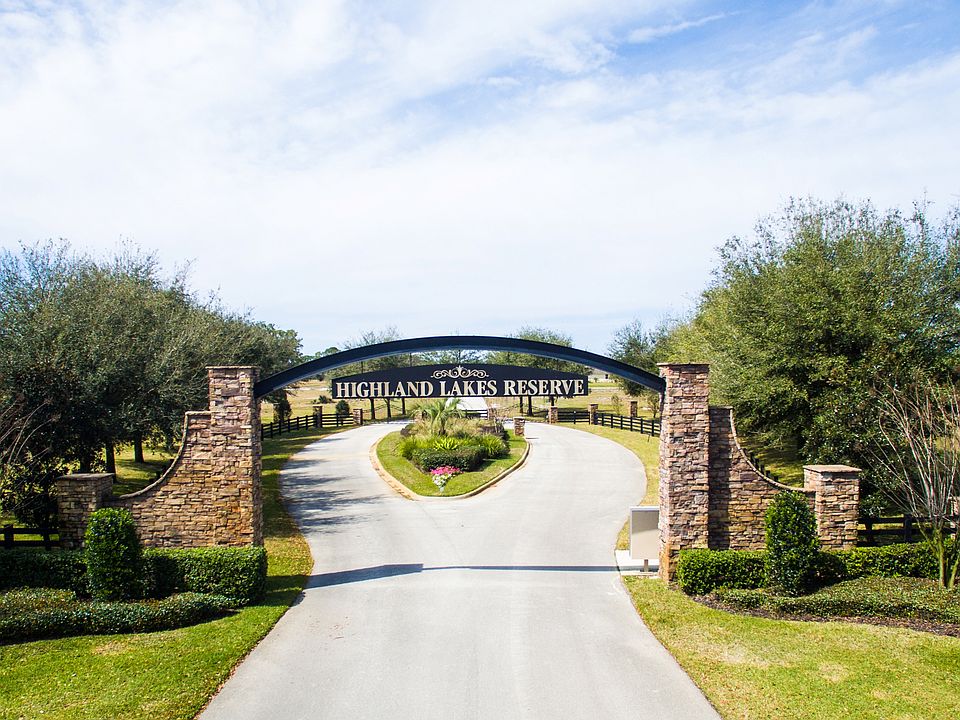 COMMUNITY ENTRANCE
