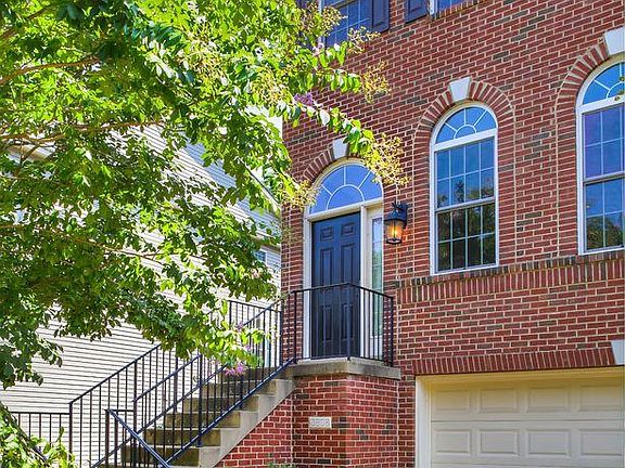 2nd image of 3808 Elmwood Towne Way