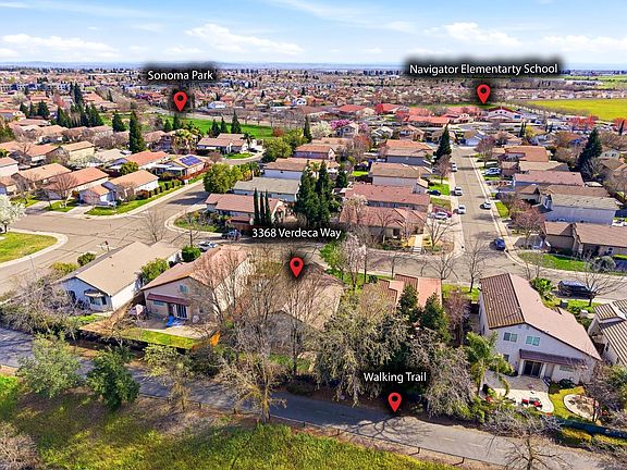 2nd image of 3368 Verdeca Way