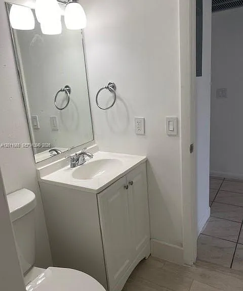 1071 Adams Ave #1071F — Photo 9
