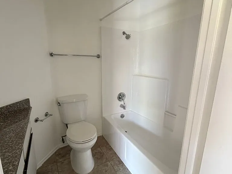 Prime Hollywood & West Hollywood Location — Photo 17