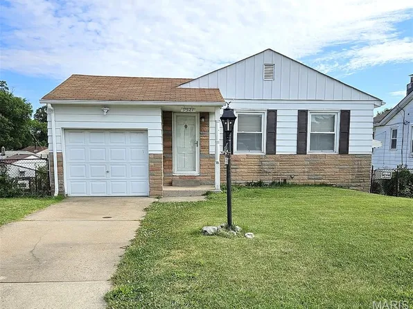 9521 Upland Dr, Saint Louis, MO 63123