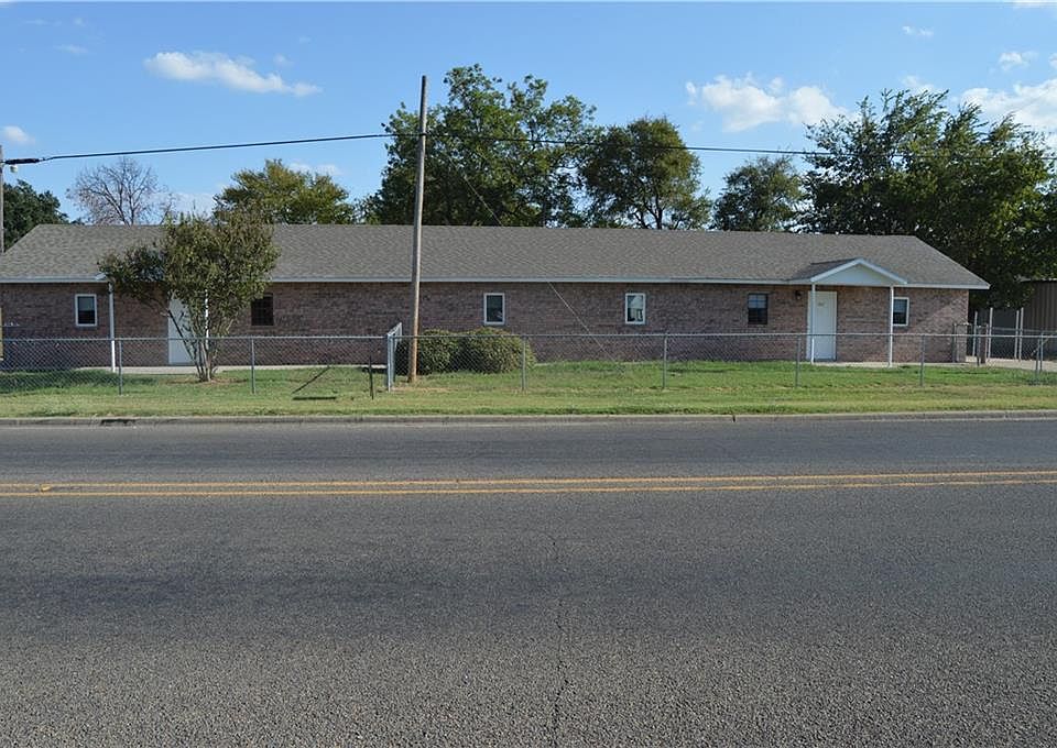 1st image of 101 S Waco #100-102