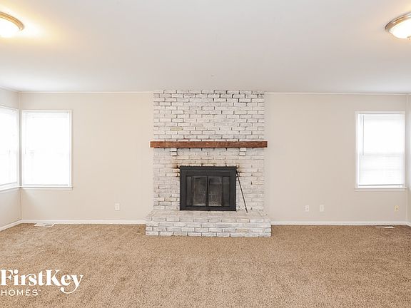 3rd image of 9716 Brooklane St