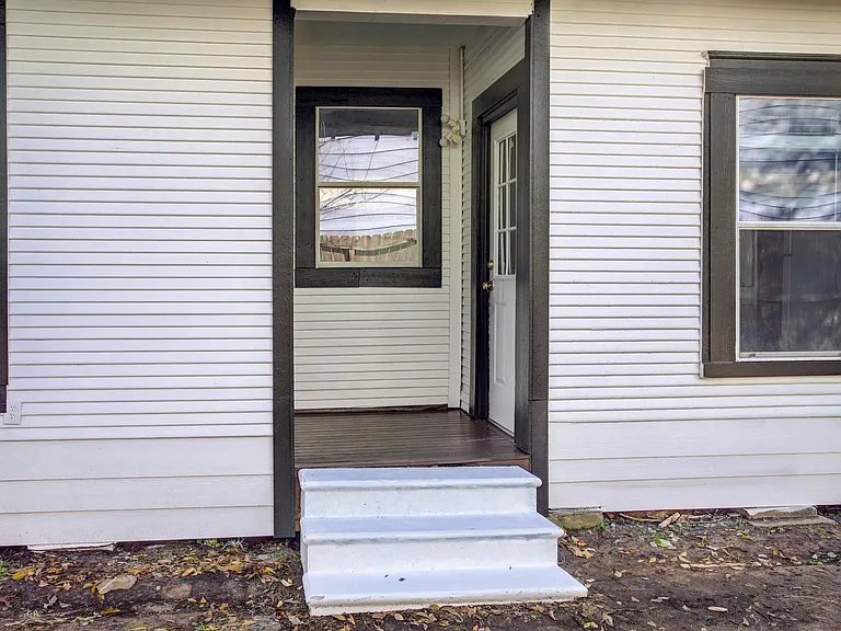 1436 Dorothy St — Photo 5