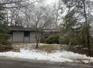 3813 Watuga St, Commerce Township, MI 48390