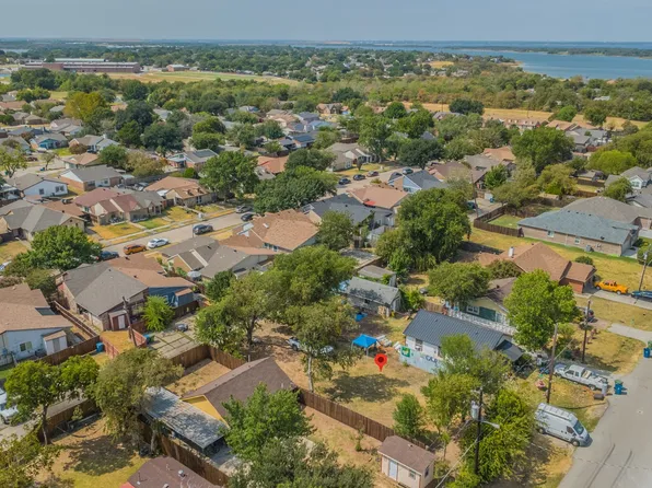 4534 W Lake Highlands Dr, The Colony, TX 75056
