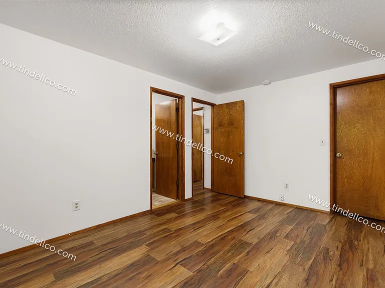 5281 NE 57th Ave — Photo 12
