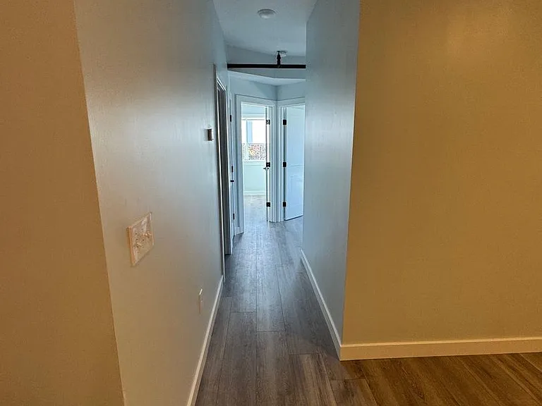 310 BARNSTABLE ROAD RESIDENCES LLC — Photo 38