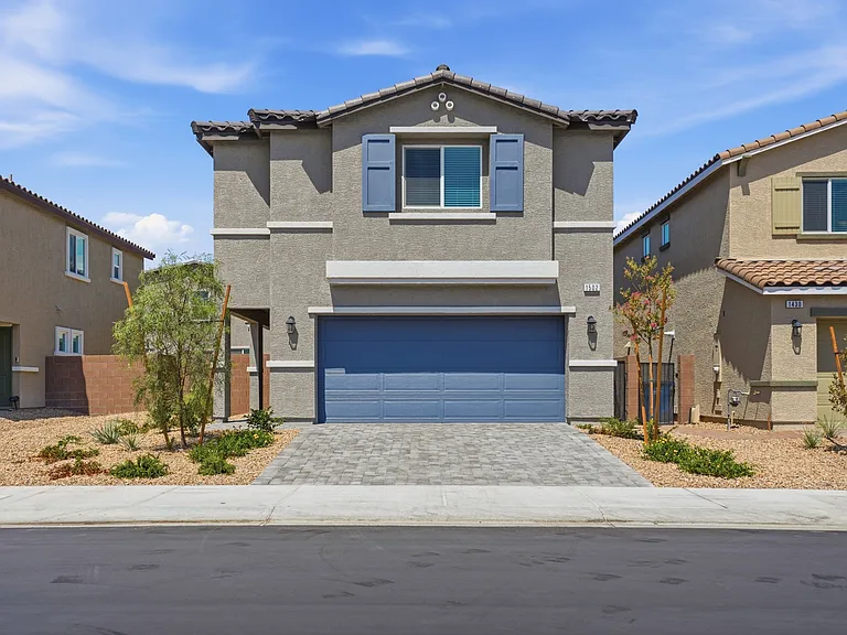 1502 Brianna Falls Dr — Photo 1