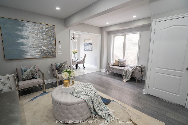 Brampton House for rent - 3 Bedrooms — photo 4