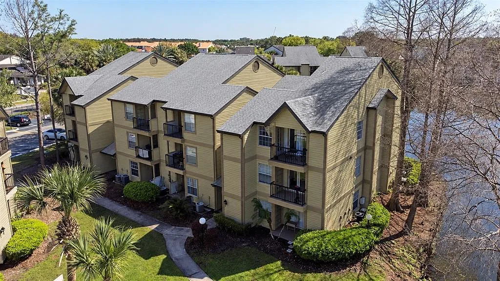1 bed, 1.0 bath, 660 sqft, $1,100 — Photo 1