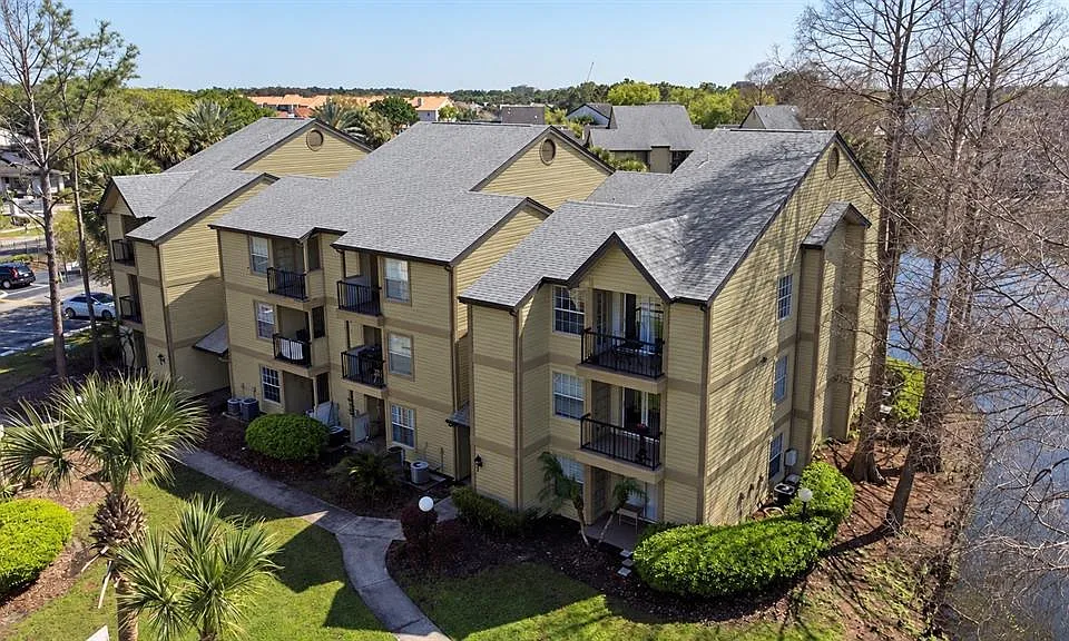 1908 Lake Atriums Cir #24