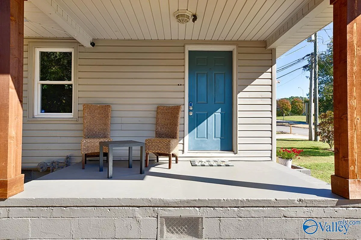2 bed, 1.0 bath, 986 sqft, $1,850 — Photo 3