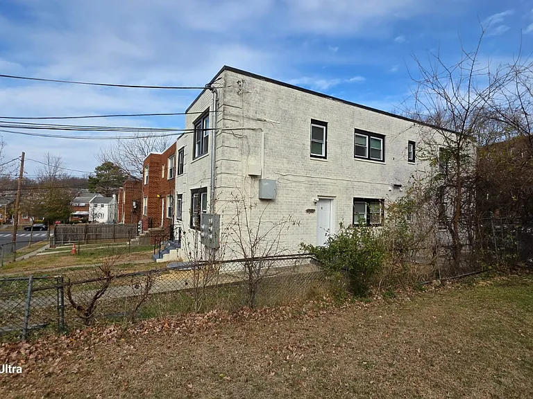 408 Chaplin St SE #3 — Photo 23