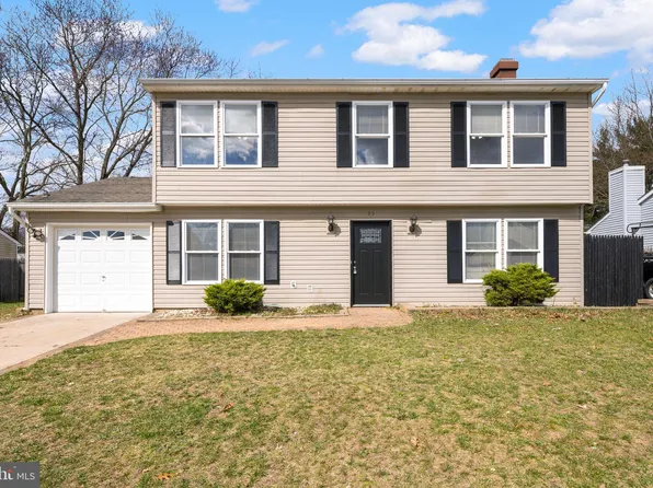 35 Village Dr, Barnegat, NJ 08005