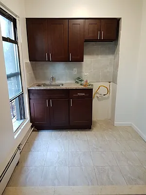 Rented by Aamen Realty | media 9
