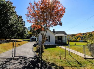 4355 Gearhart Rd, Roanoke, VA 24014