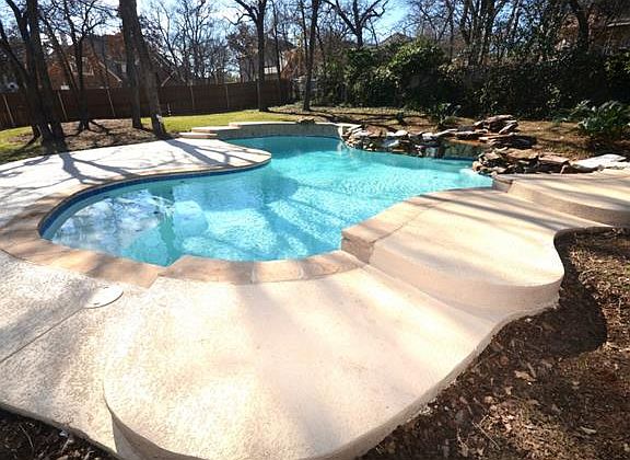 4th image of 3220 Horseshoe Dr