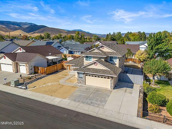 2nd image of 548 Briarwood Dr