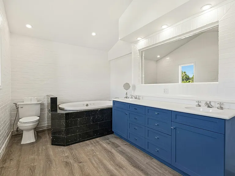 remodeled full bathroom #1